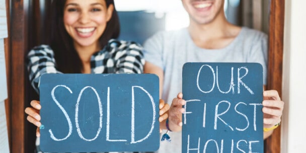 How to Start Selling Real Estate in Your First Year