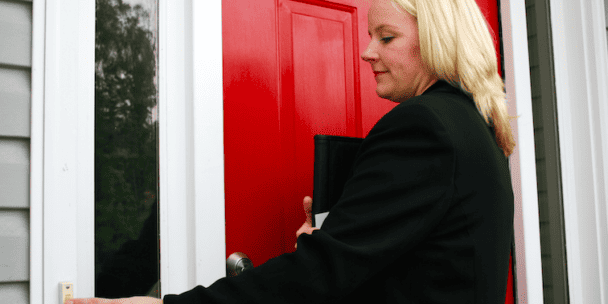 Why One Agent Quit Door-Knocking for Good (Plus Other Weekend Links)