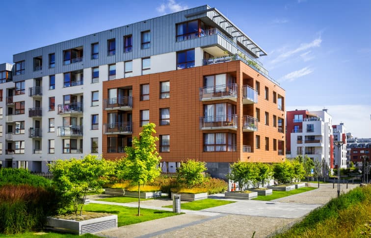 how much do real estate agents make on investment property