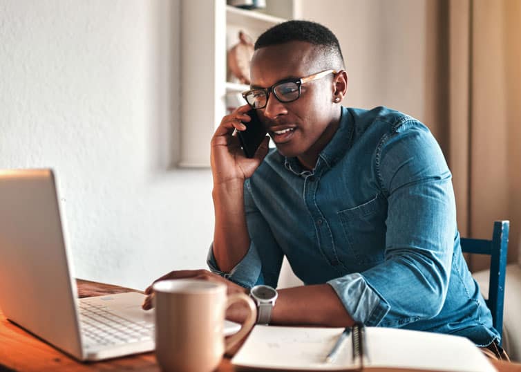 Agent making phone calls to find quality real estate leads
