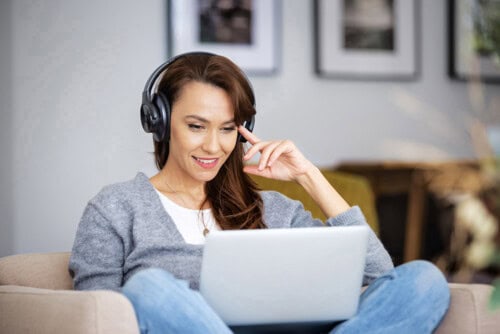 Student studies for real estate license exam