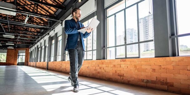 How to Become a Commercial Real Estate Agent: Your Ultimate Career Guide