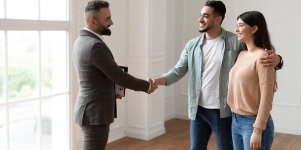 Real Estate Resume Examples and Tips